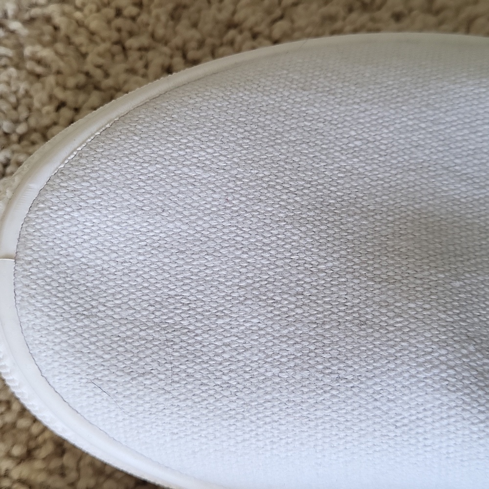 White canvas shoes - brand new - Picture 3 of 8